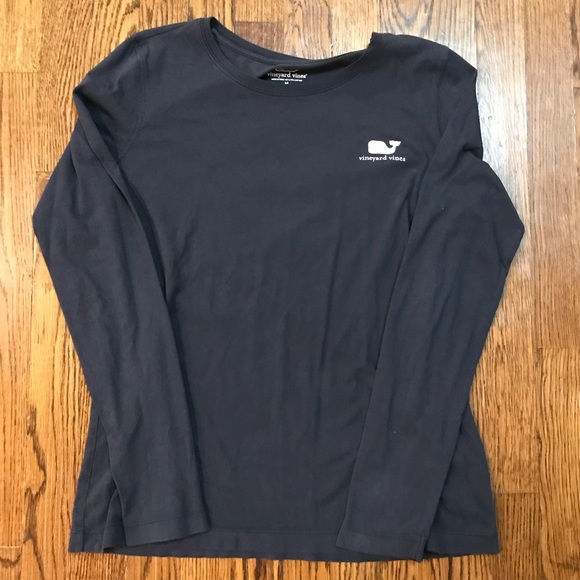 Vineyard Vines Tops - 🐳 Vineyard Vines Long Sleeve Tee